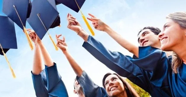 Çaşqınlıq yaradan qanun: Azərbaycanda təhsil pullu olur?