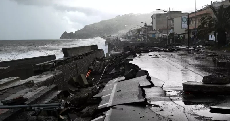 Циклон Гарри вызвал масштабные разрушения в Италии ФОТО