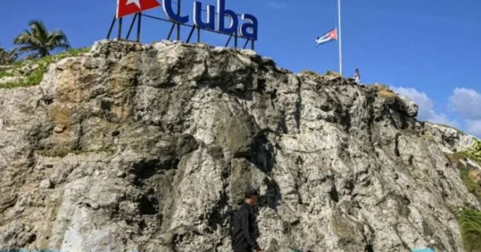 Wall Street Journal: “Növbədə Kubadır”