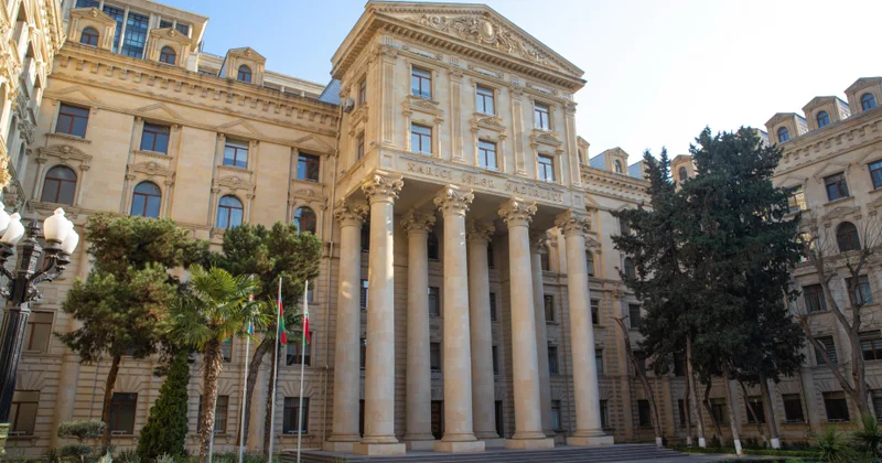 Rəsmi Bakı beynəlxalq sülh platformalarında söz sahibidir ŞƏRH