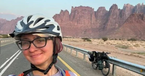 Rus qadının Səudiyyəyə velosiped səyahəti ilə bağlı təəssüratları...