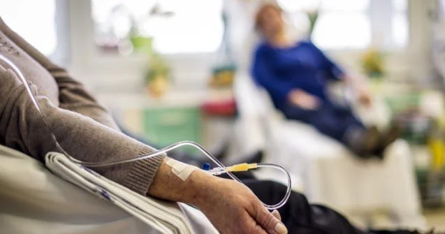 Xərçəng xəstələri müalicə üçün özəl klinika seçə biləcək