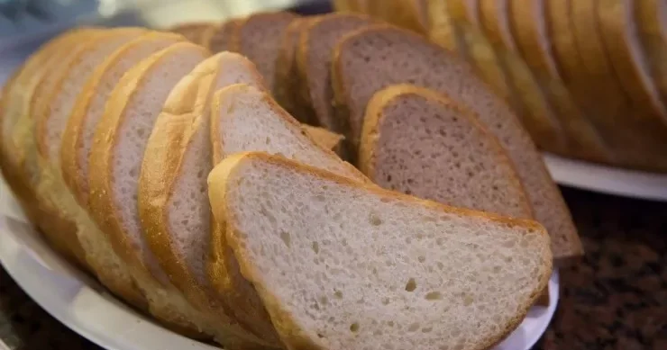 Dietoloqlardan MƏSLƏHƏT: çörəyi dondurucuda saxlayın SƏBƏB