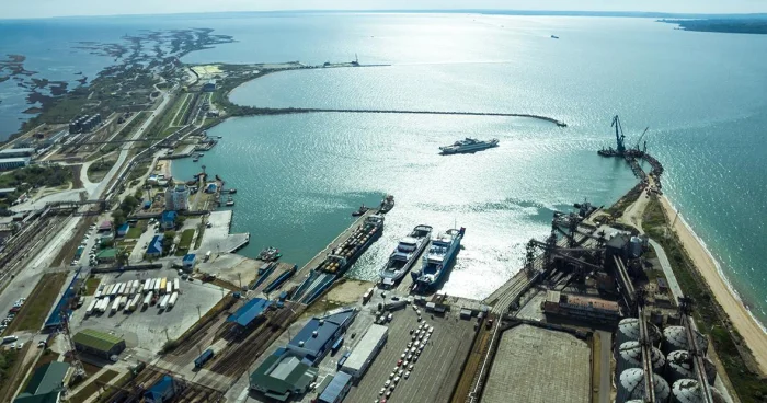 Ukrayna Rusiya limanına zərbə endirib VİDEO