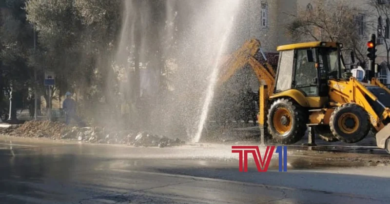 Sumqayıtda su borusu partlayıb VİDEO KONKRET