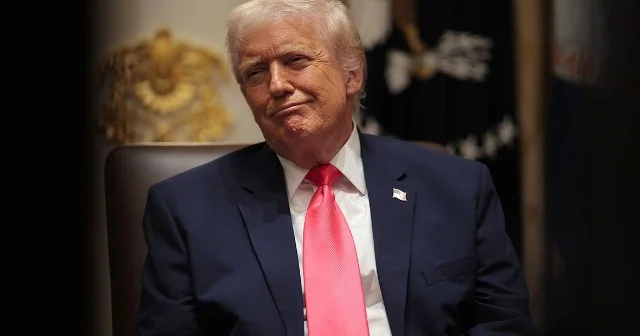 Tramp nəhəng bankı məhkəməyə verdi 5 milyard istəyir