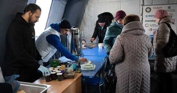 Украинцев призвали сделать запас воды и еды