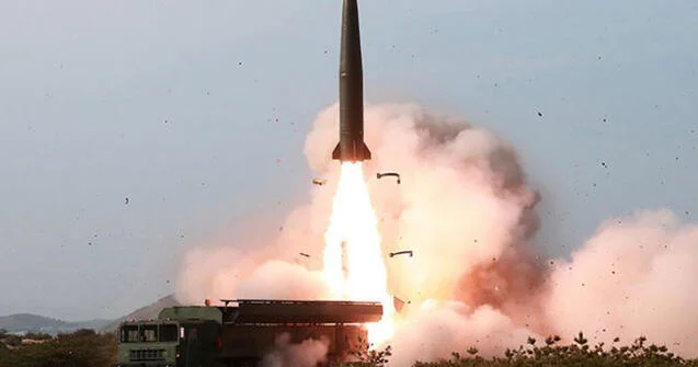 İran ilk qitələrarası ballistik raketi sınaqdan keçirdi VİDEO