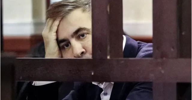 Саакашвили впервые за 3 года присутствовал в суде лично