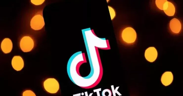 TikTok da ailə dəyərlərini və sevgini təbliğ edən məşhur cütlüklər