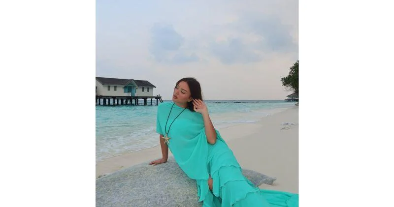 Азербайджанский блогер Наджиба в образе русалки Ариэль ФОТО