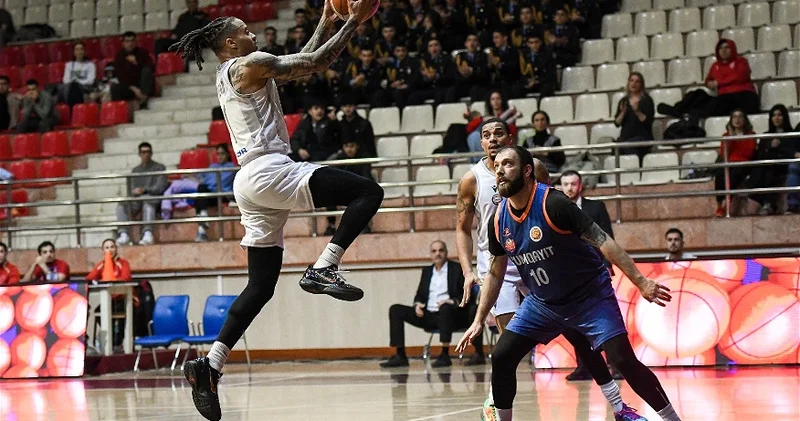 Сумгайыт в упорной борьбе обыграл Орду