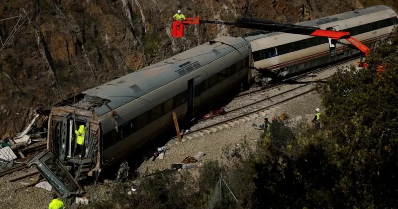 В Испании назвали вероятную причину столкновения поездов с десятками погибших