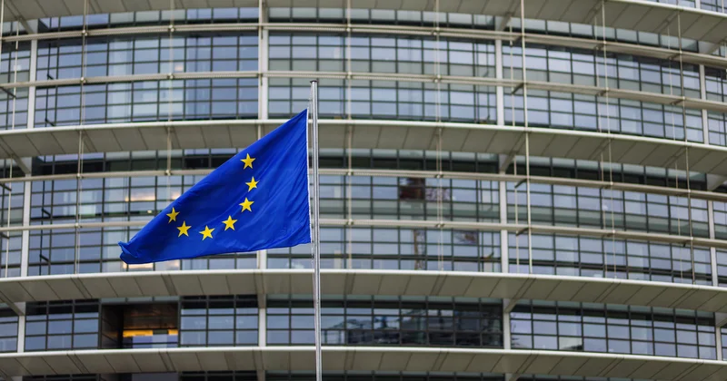 ЕС выделил миллионы на привлечение руководства России к трибуналу Minval Politika