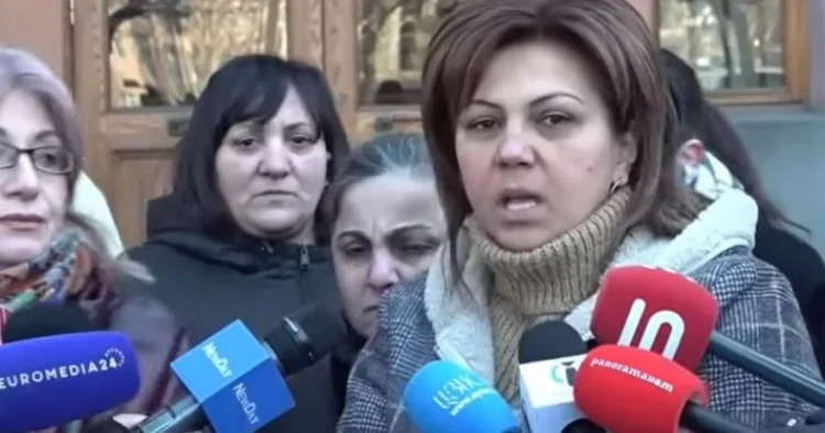 İrəvanda aksiya: Baş nazirdən tələb