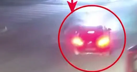 19 yaşlı motosiklet sürücüsünün öldüyü qəzanın ANBAAN VİDEOSU