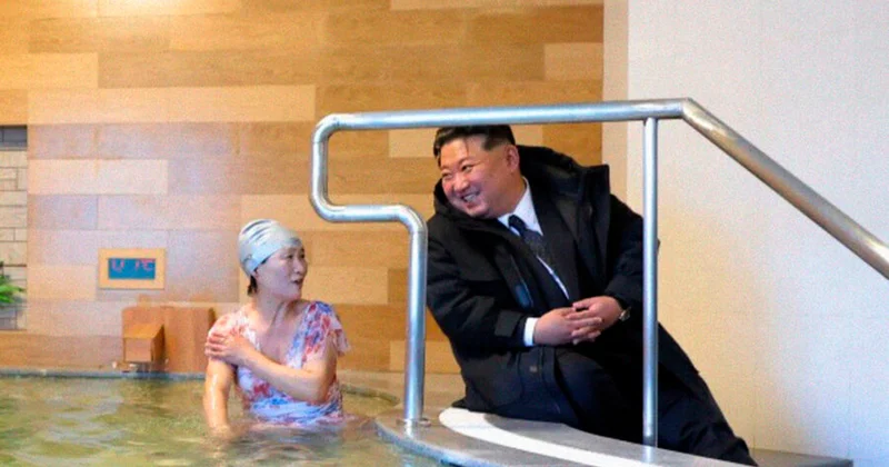 Kim açılışda çimən vətəndaşlarla söhbət etdi Fotolar