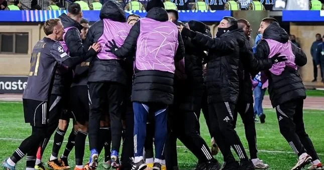 Qarabağ ın qələbəsi dünya manşetlərində Video