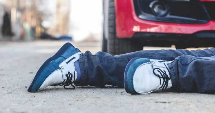 В Баку женщина пыталась перебежать скоростную дорогу и лишилась жизни Minval Politika