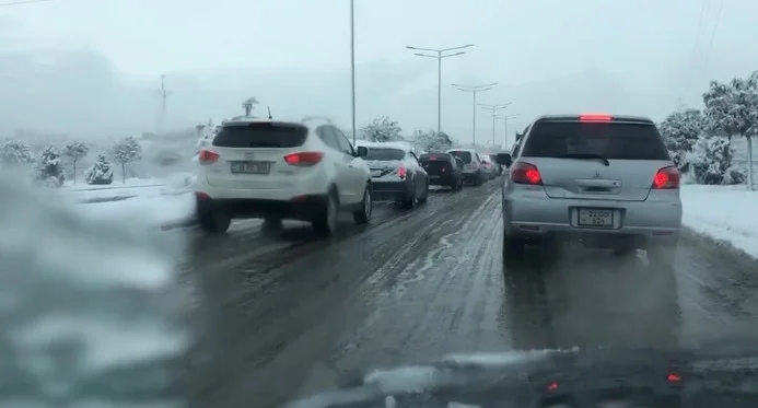 Baş Dövlət Yol Polisi İdarəsi həftəsonu səfərə çıxan sürücülərə müraciət edib