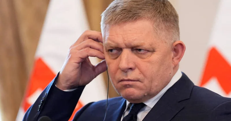Фицо ставит Киеву ультиматум, оппозиция говорит о руке Москвы