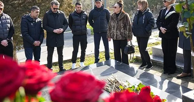 Neftçi Anatoli Banişevskini unutmadı FOTOLAR