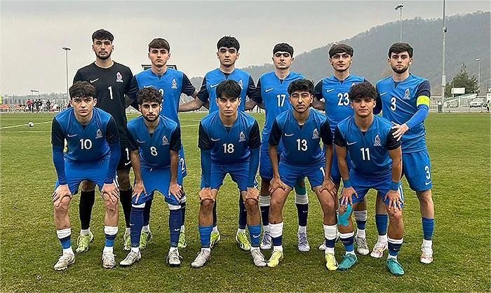 U 19 moldovalı həmyaşıdlarına böyük hesabla uduzdu