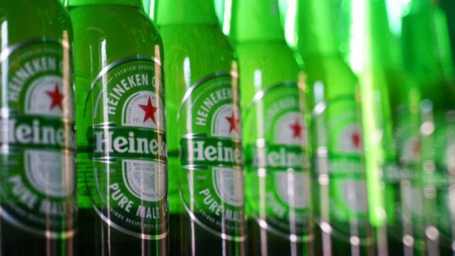 Heineken oğurluğa görə bir zavodunu bağladı