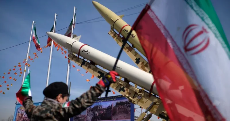 Qüdsə uçan İran raketinin görüntüsü yayıldı FOTO