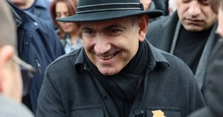 Пашинян извинился за скандал в метро Minval Politika