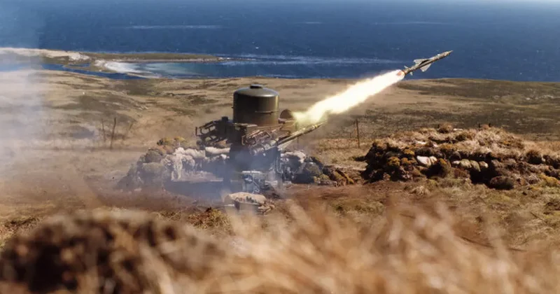 Fars: ОАЭ подверглись атаке ракетами