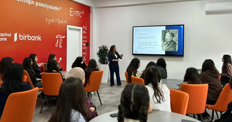 “Azərbaycan dili açıq dərslər” layihəsi çərçivəsində tələbələrə ünsiyyət bacarıqları öyrədilib