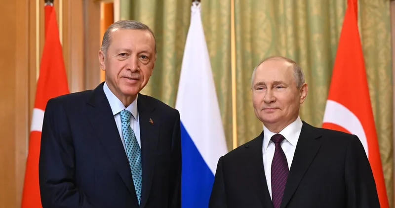 “Ankara üçün balans siyasəti çətinləşir: NATO ilə Rusiya arasında daralan manevr sahəsi“ “Cumhuriyet“