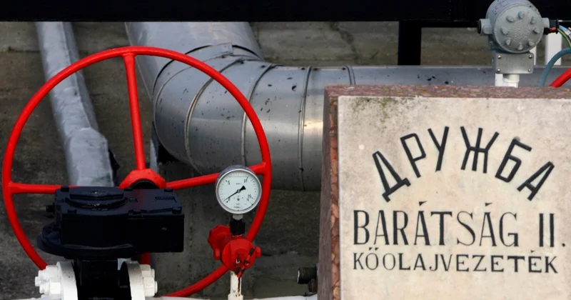 Украинская нефтяная блокада сломана , Венгрия подтвердила возобновление транзита нефти по Дружбе