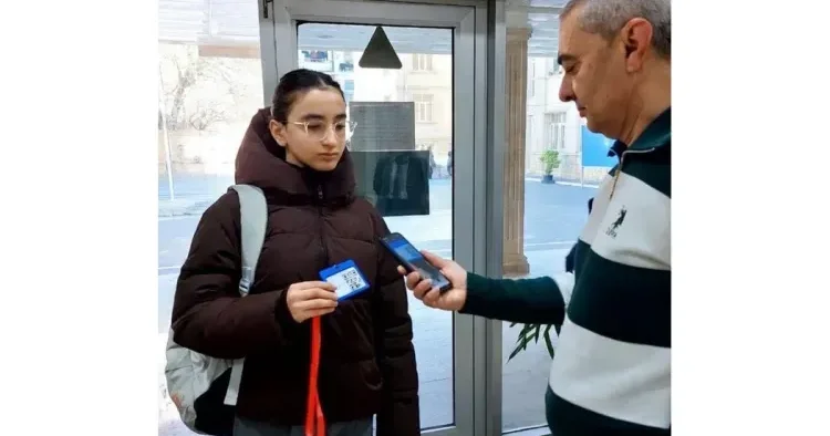 Bakı üzrə bütün məktəblərdə QR kodlu davamiyyət sistemi olacaq? BŞTİ dən AÇIQLAMA