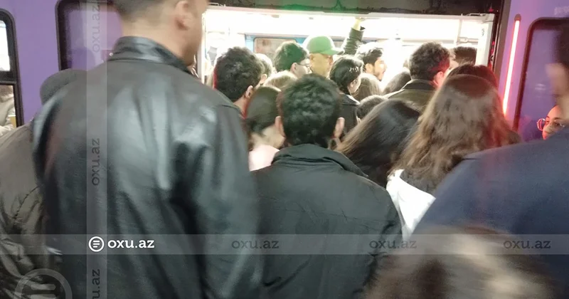 Metroda bu gün də sərnişin sıxlığı var Fotolar
