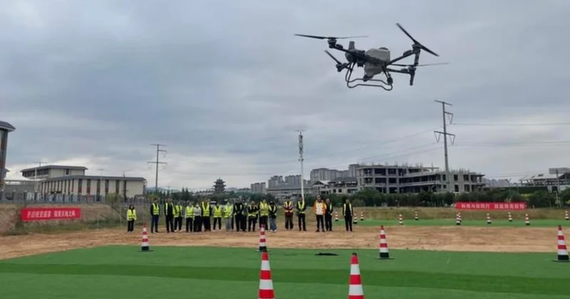 Çin uçuş zamanı dronları enerji ilə təmin edən mikrodalğalı şüa texnologiyasını nümayiş etdirib