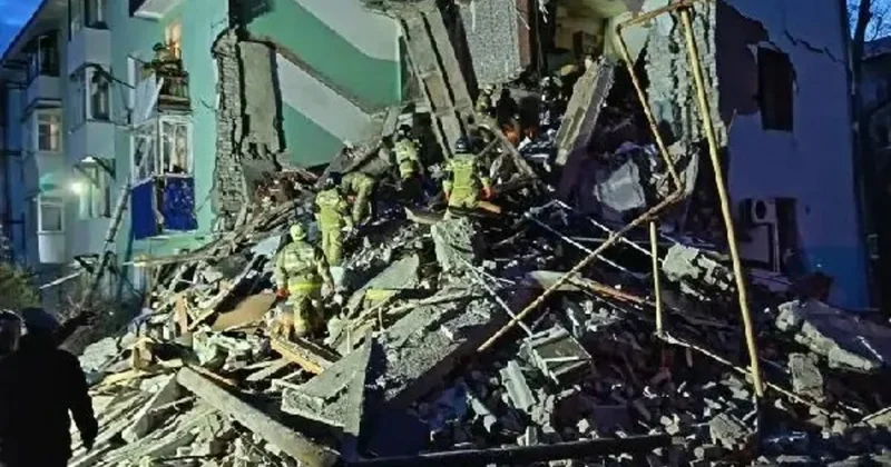 Из за атаки дрона в Сызрани обрушился жилой дом