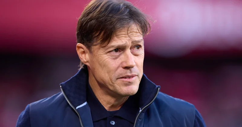 Almeyda xəyanətlə üzləşib