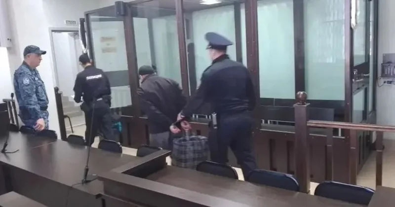Kanalizasiya qoxusundan şikayət etdiyinə görə qonşusunu ÖLDÜRDÜ