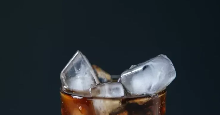 Qazlı içkilərin mədəyə təsiri