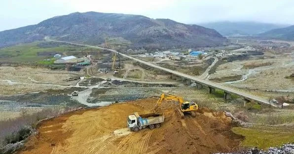 Qəbələ və İsmayıllıya gedənlərin NƏZƏRİNƏ Bu yol 6 günlük BAĞLANIR