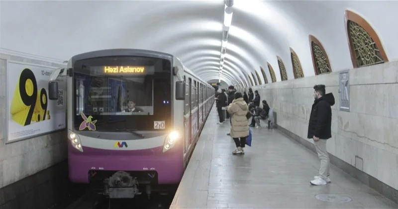 В Бакинском метро сокращены интервалы движения поездов