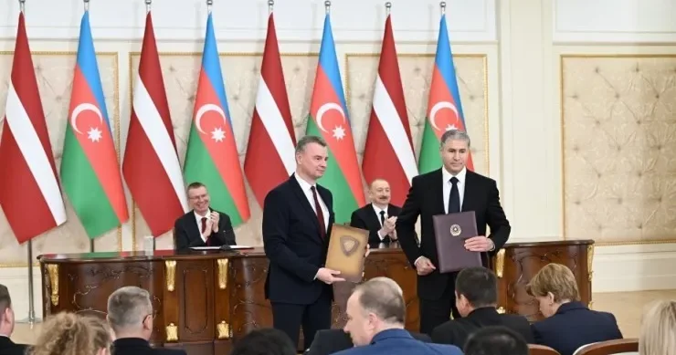Azərbaycan Latviya arasında mühüm sənədlər imzalandı