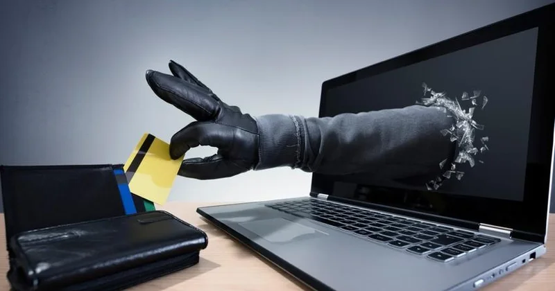 31 mindən çox kart BLOKLANIB 7 milyonluq oğurluğun qarşısı ALINDI