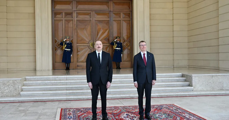 Latviya Prezidentinin rəsmi qarşılanma mərasimi olub FOTO
