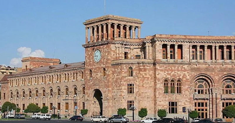 Paşinyanın partiyası qondarma erməni soyqırımı ilə bağlı qanun layihəsinin qəbulunu əngəllədi