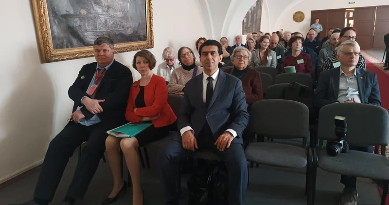 Azərbaycanlı alim Sankt Peterburqda beynəlxalq konfransda iştirak edib FOTO