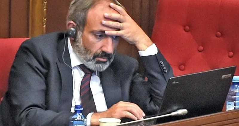 Paşinyanda qorxu var: Baş nazir Azərbaycanla münasibətləri qaydaya salmaq üçün imkanlar axtarır