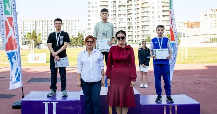 В Баку стартовало первенство Азербайджана по легкой атлетике среди подростков